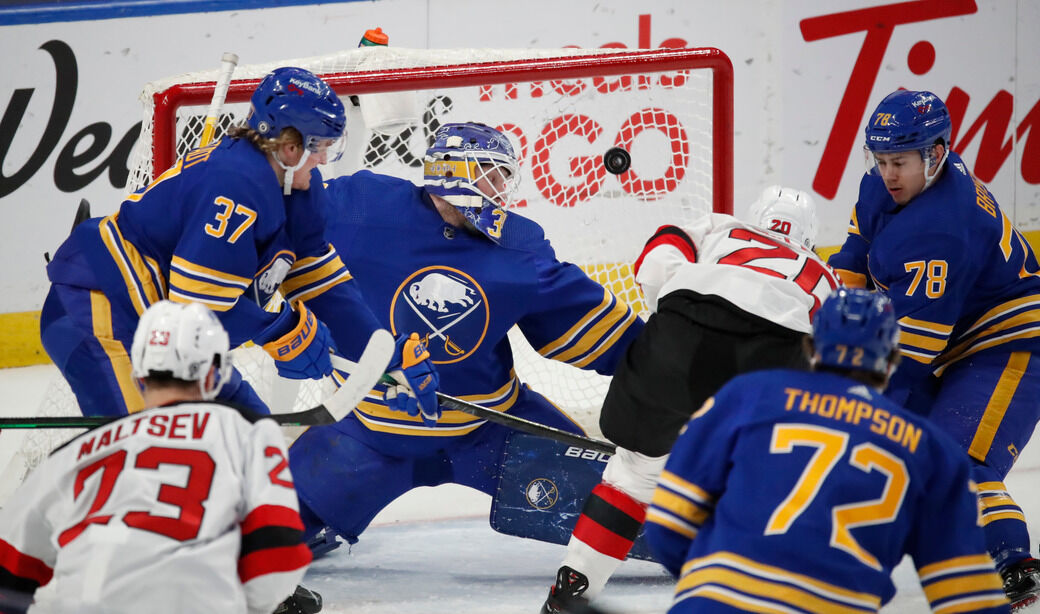 Sabres fall to Devils 6-3